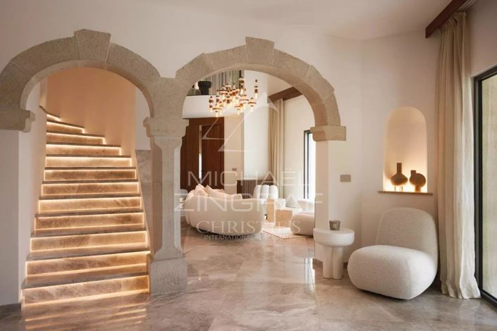 Image No.7-7 Bed House for sale