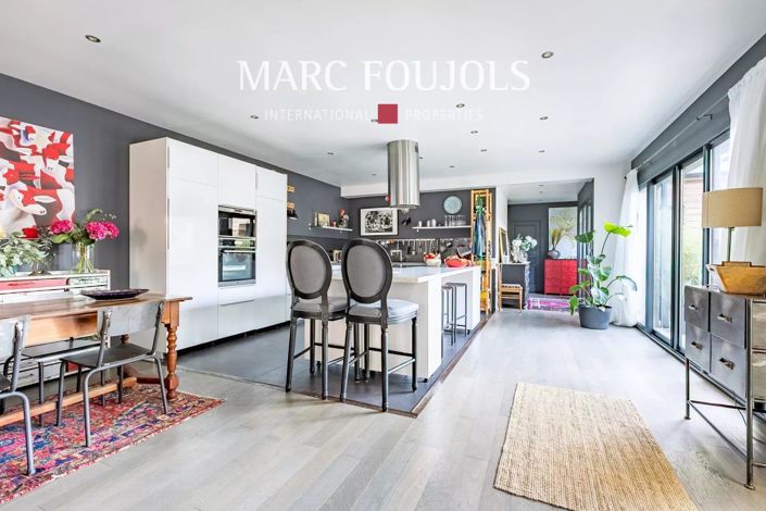 Image No.12-5 Bed House for sale