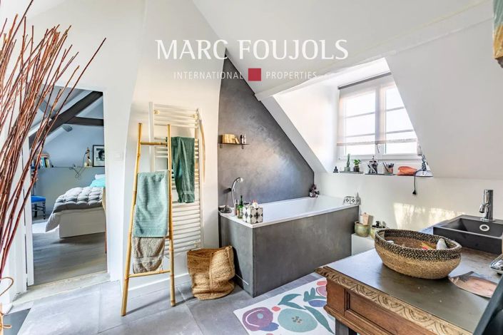 Image No.19-5 Bed House for sale