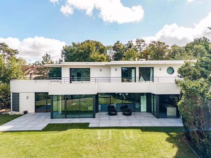 Image No.2-5 Bed House for sale