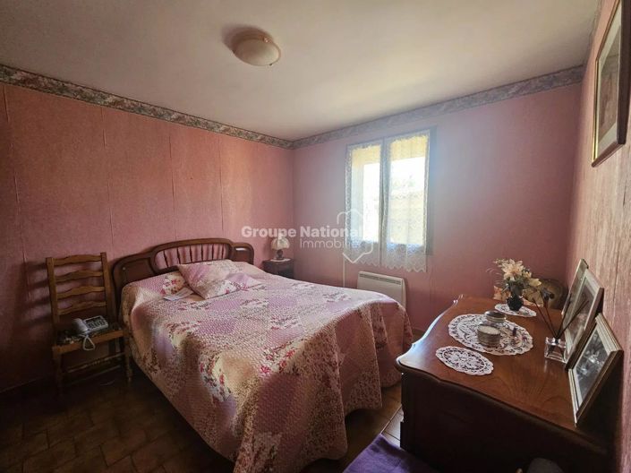 Image No.12-3 Bed House for sale