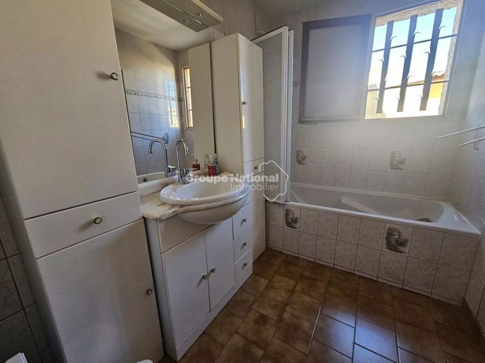 Image No.14-3 Bed House for sale