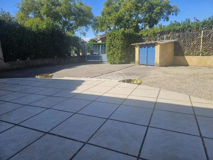 Image No.17-3 Bed House for sale