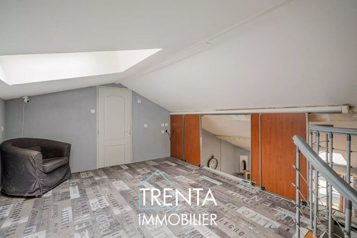 Image No.10-5 Bed House for sale