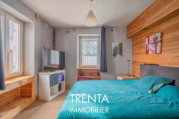 Image No.15-5 Bed House for sale