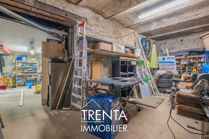 Image No.18-5 Bed House for sale