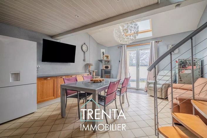 Image No.6-5 Bed House for sale