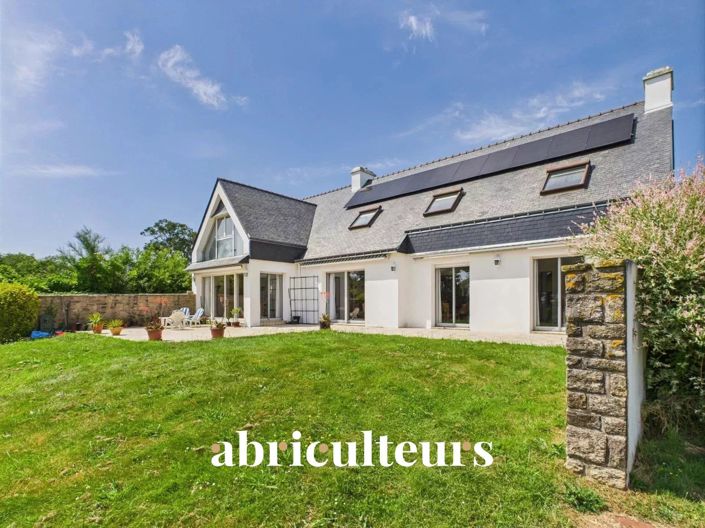 Image No.1-6 Bed House for sale