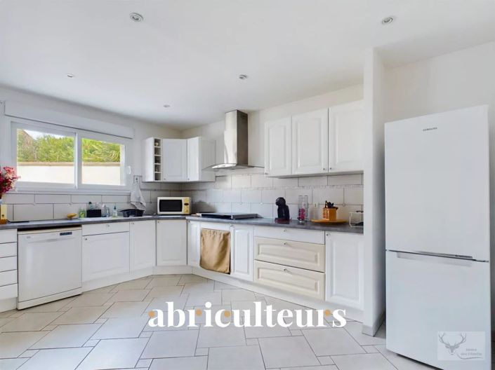 Image No.5-4 Bed House for sale