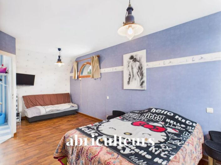 Image No.15-4 Bed House for sale