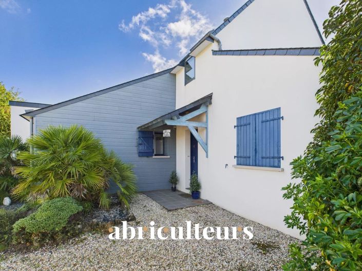 Image No.2-4 Bed House for sale