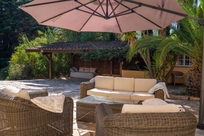 Image No.18-5 Bed House for sale