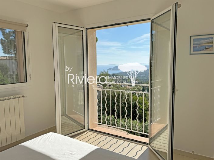 Image No.22-5 Bed House for sale