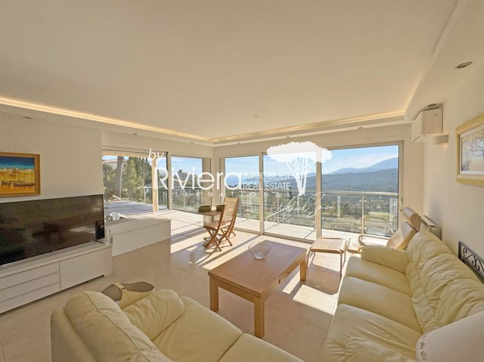 Image No.6-5 Bed House for sale