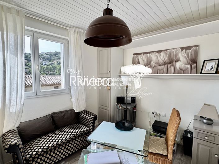 Image No.20-3 Bed House for sale