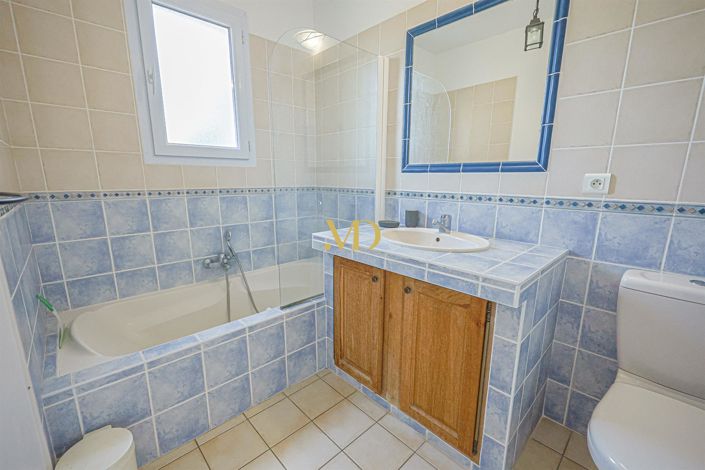 Image No.21-5 Bed House for sale