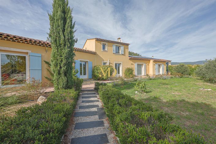 Image No.8-5 Bed House for sale