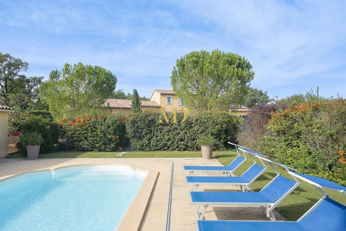 Image No.9-5 Bed House for sale