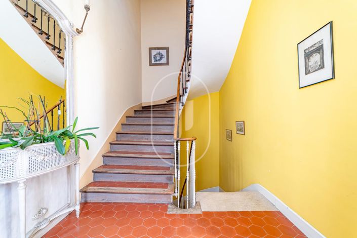 Image No.8-Maison de 5 chambres à vendre à Uzès