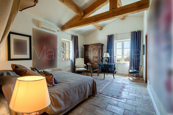 Image No.11-3 Bed House for sale