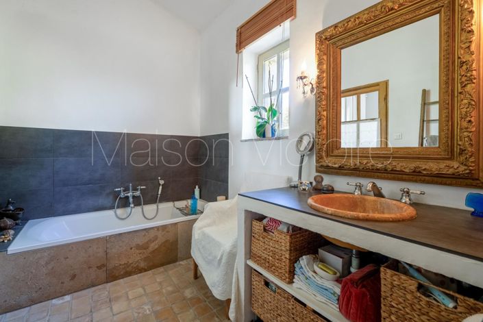 Image No.12-3 Bed House for sale