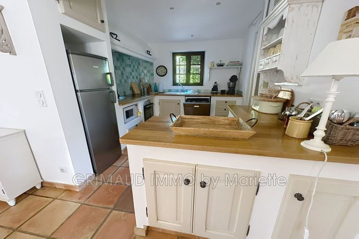 Image No.6-3 Bed House for sale