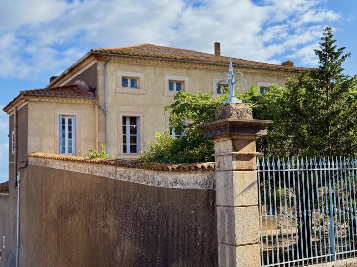 Image No.22-6 Bed House for sale