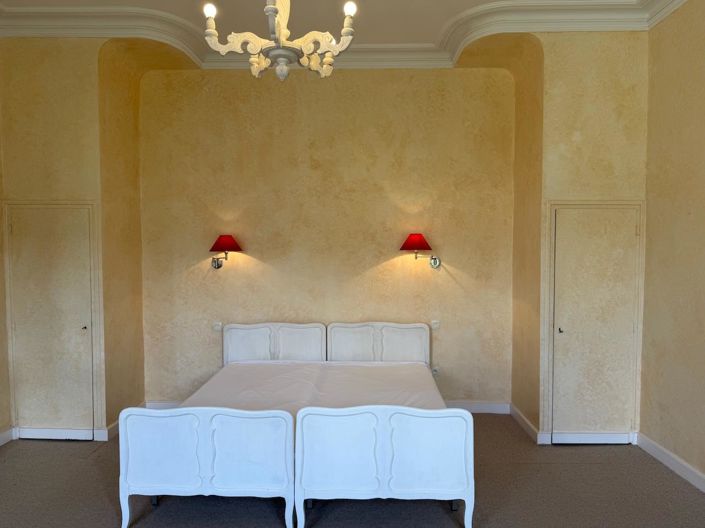 Image No.33-6 Bed House for sale