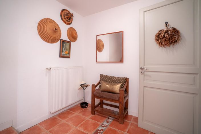 Image No.3-3 Bed House for sale