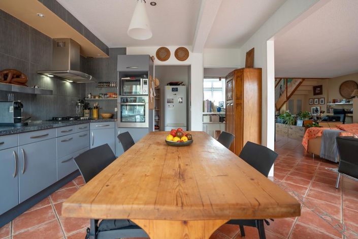 Image No.6-3 Bed House for sale