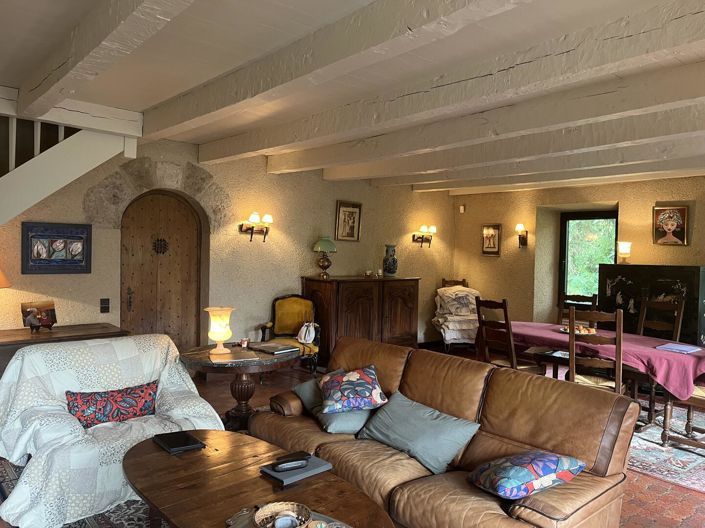 Image No.7-5 Bed House for sale