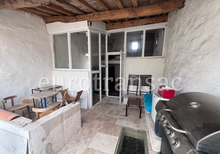 Image No.10-2 Bed House for sale