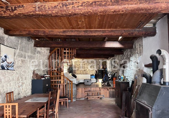 Image No.5-2 Bed House for sale