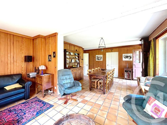 Image No.9-7 Bed House for sale