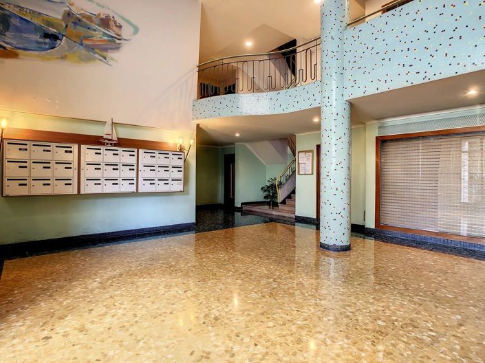 Image No.12-1 Bed Apartment for sale