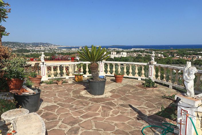 Image No.2-3 Bed House for sale