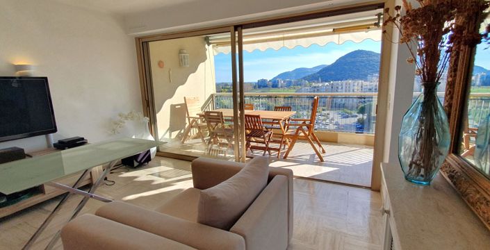 Image No.2-2 Bed Property for sale