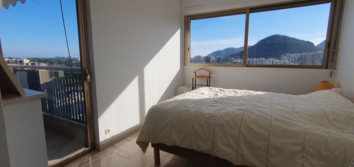 Image No.7-2 Bed Property for sale