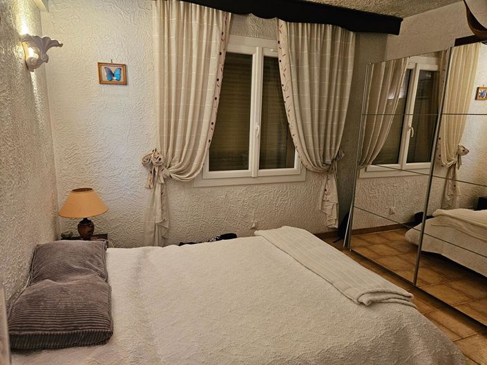 Image No.11-4 Bed House for sale