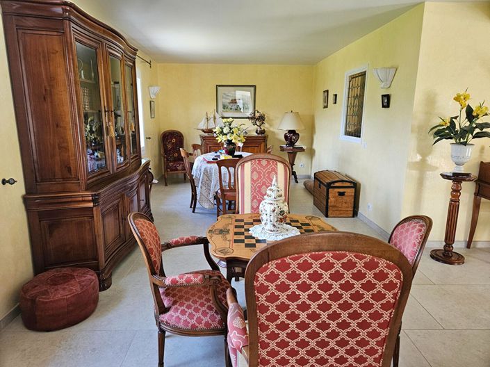 Image No.5-Maison de 4 chambres à vendre à Peymeinade