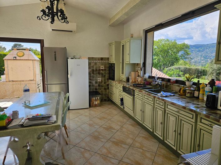 Image No.6-4 Bed House for sale