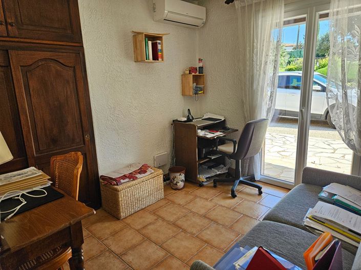 Image No.9-4 Bed House for sale