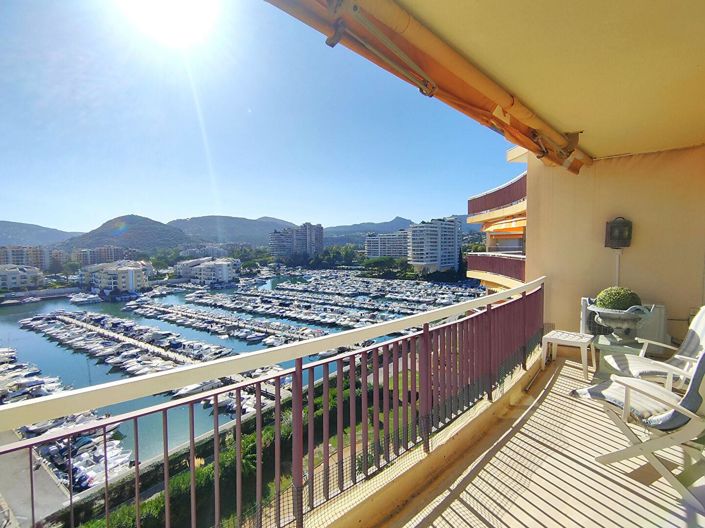 Image No.1-3 Bed Apartment for sale