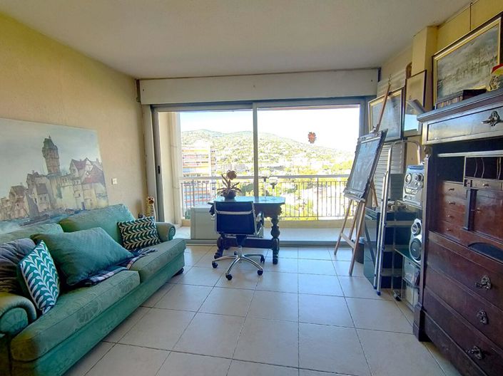 Image No.9-3 Bed Apartment for sale