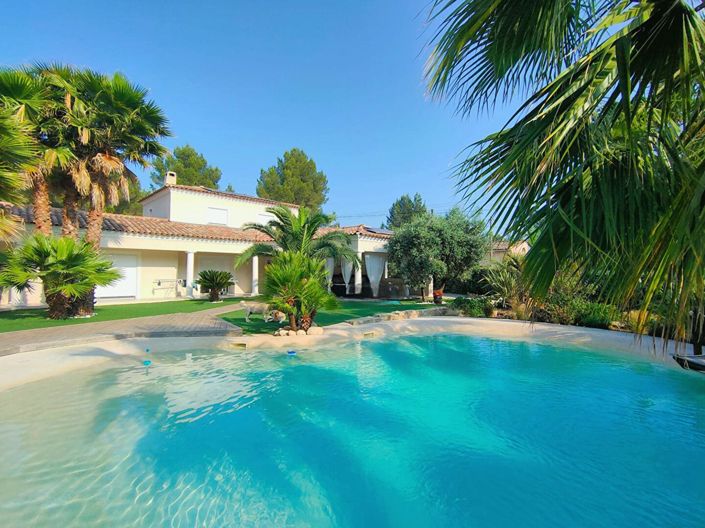 Image No.1-3 Bed House for sale