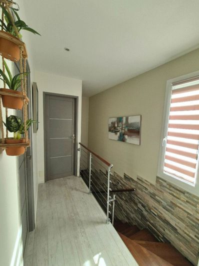 Image No.11-3 Bed House for sale