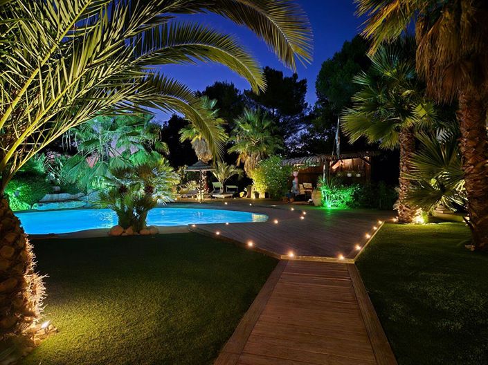 Image No.17-3 Bed House for sale