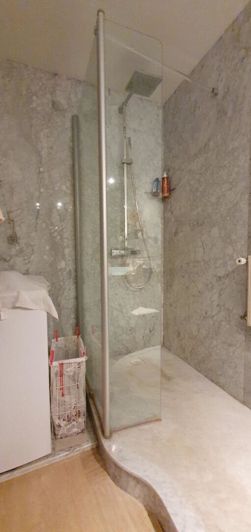 Image No.11-1 Bed Property for sale