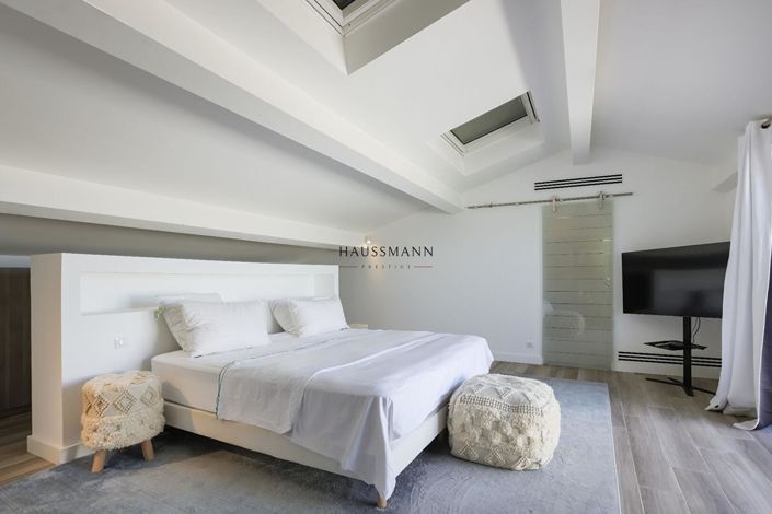 Image No.14-5 Bed House for sale