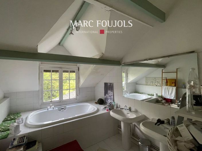 Image No.13-7 Bed House for sale